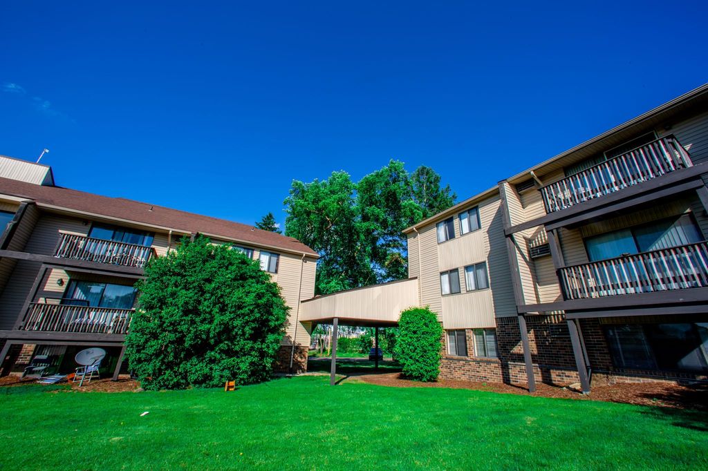 Red Door Apartments On Willow Apartment Rentals Lansing Mi Zillow
