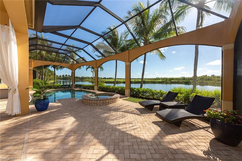 8564 Bellagio Dr
