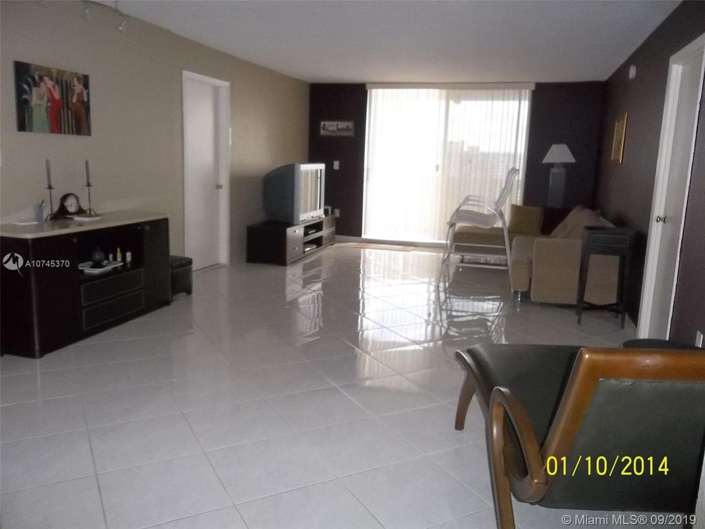1833 S Ocean Dr PH 10
