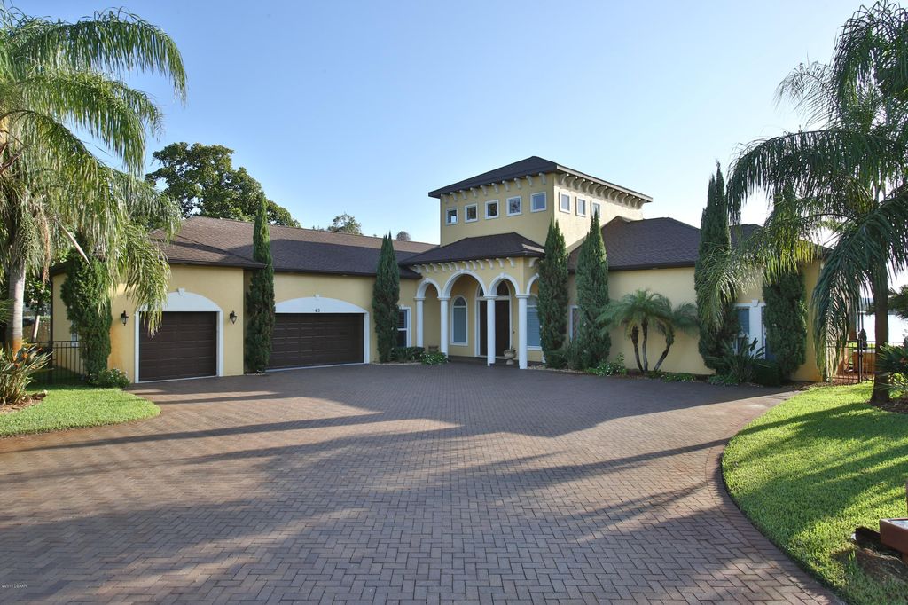 43 Crystal Cir