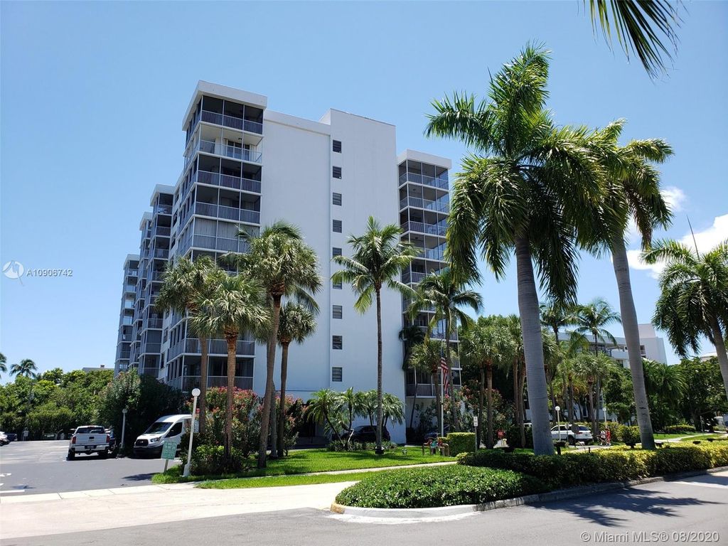 150 Ocean Lane Dr APT 10G