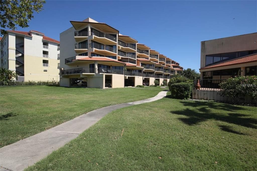 204 3rd St W APT 407