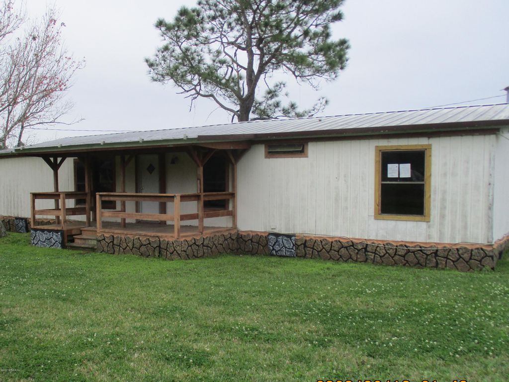 1329 Yellow Water Rd