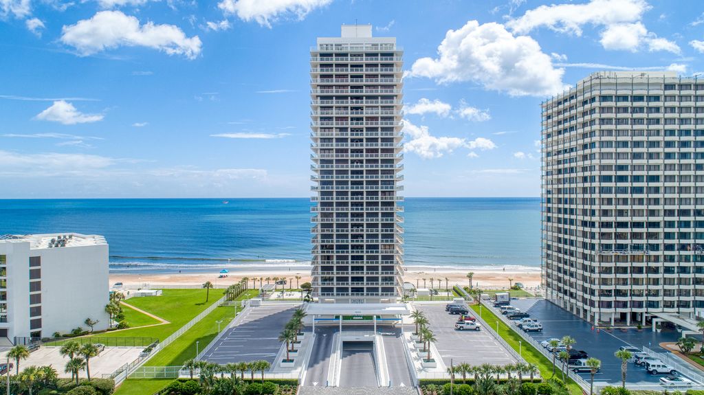 3000 N Atlantic Ave APT 2