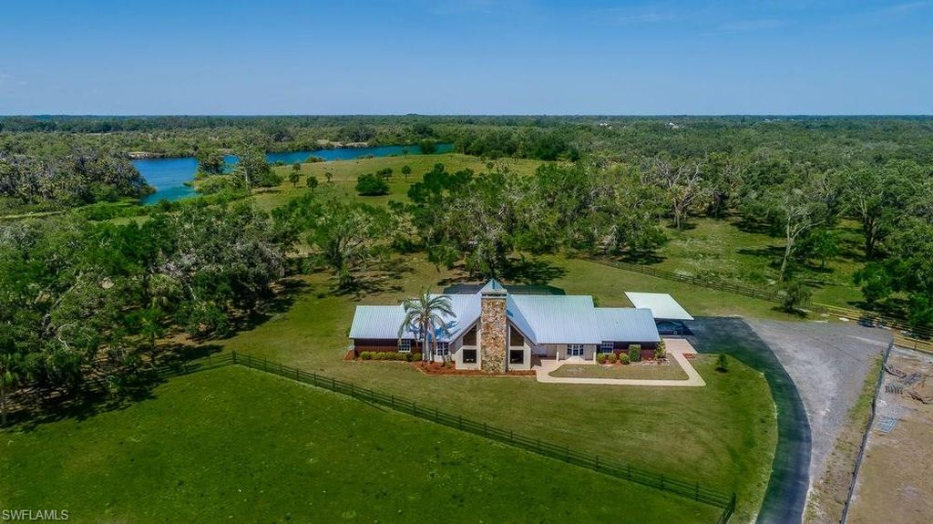 6840 W State Road 80