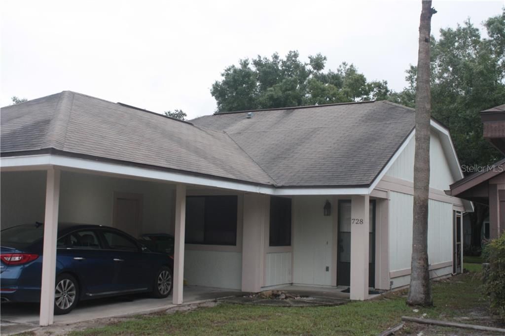728 Lakeside Dr