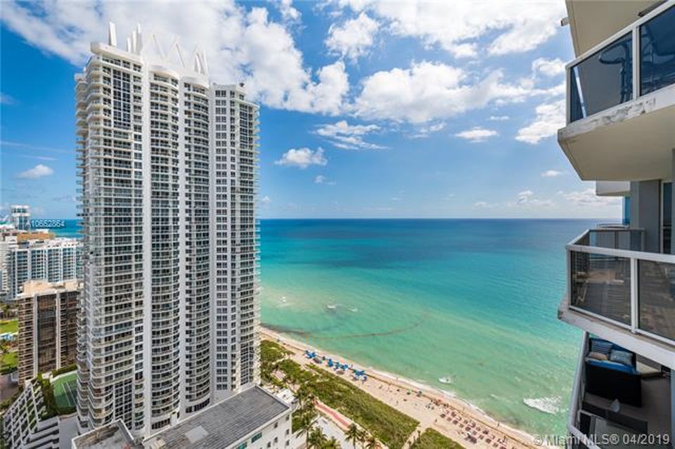 6301 Collins Ave #L7