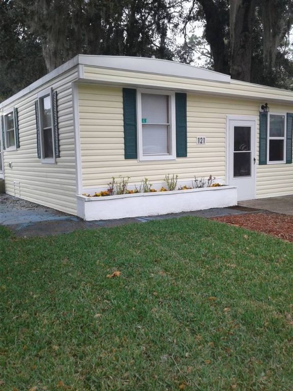 121 Fall Dr