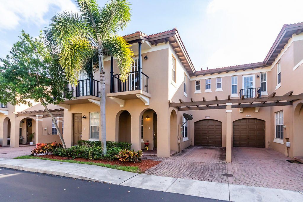 6960 Julia Gardens Dr #6960