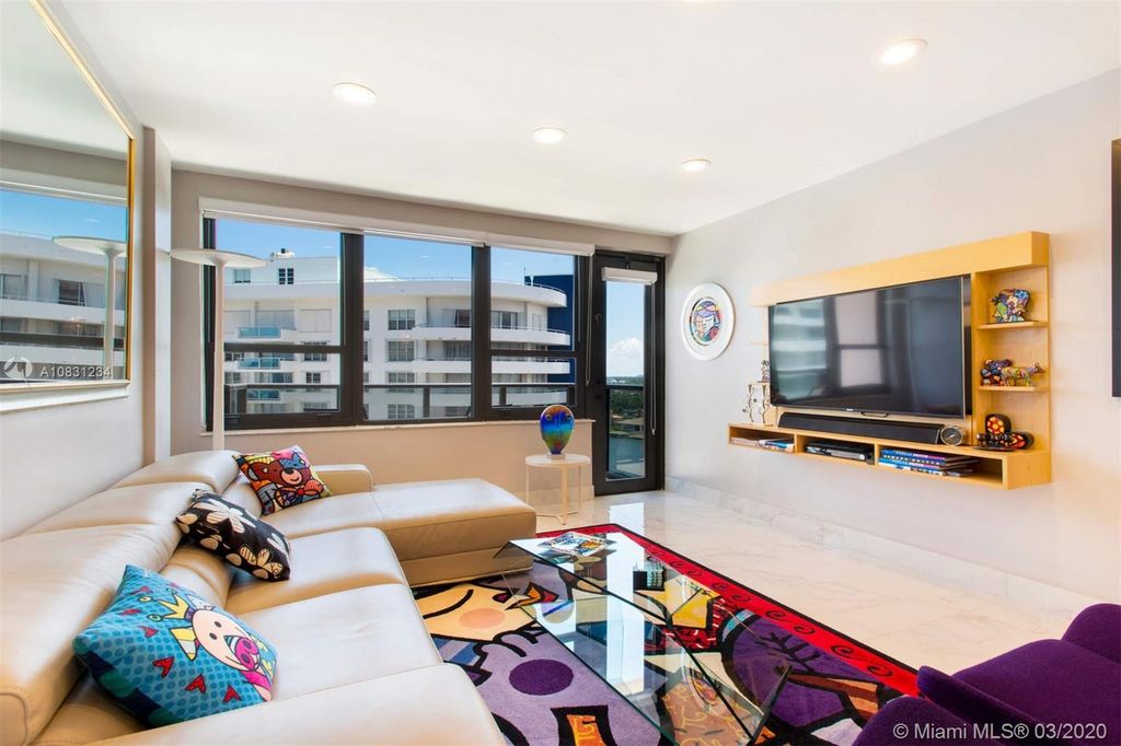 5225 Collins Ave APT 1617
