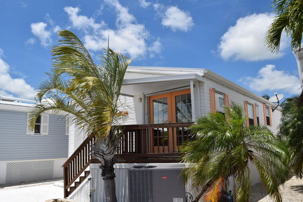 701 Spanish Main Dr #596