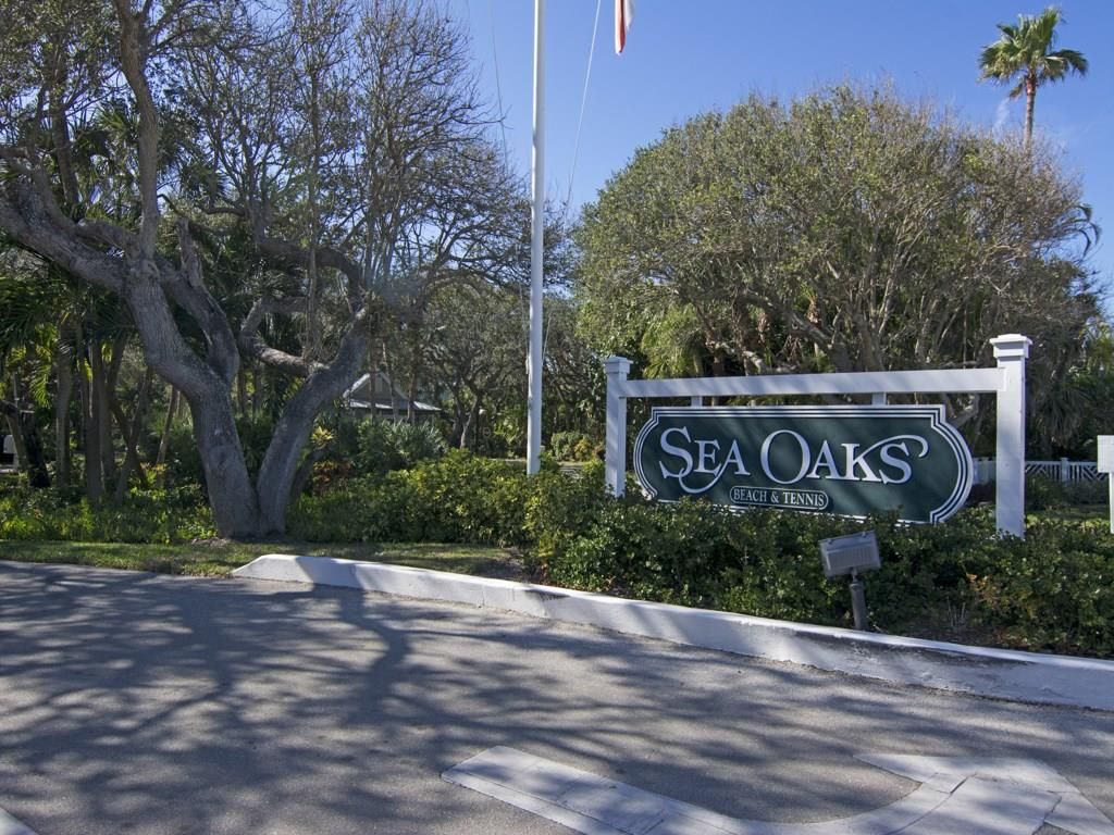 1175 Winding Oaks Cir E APT 202