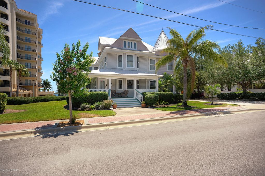 536 Delannoy Ave
