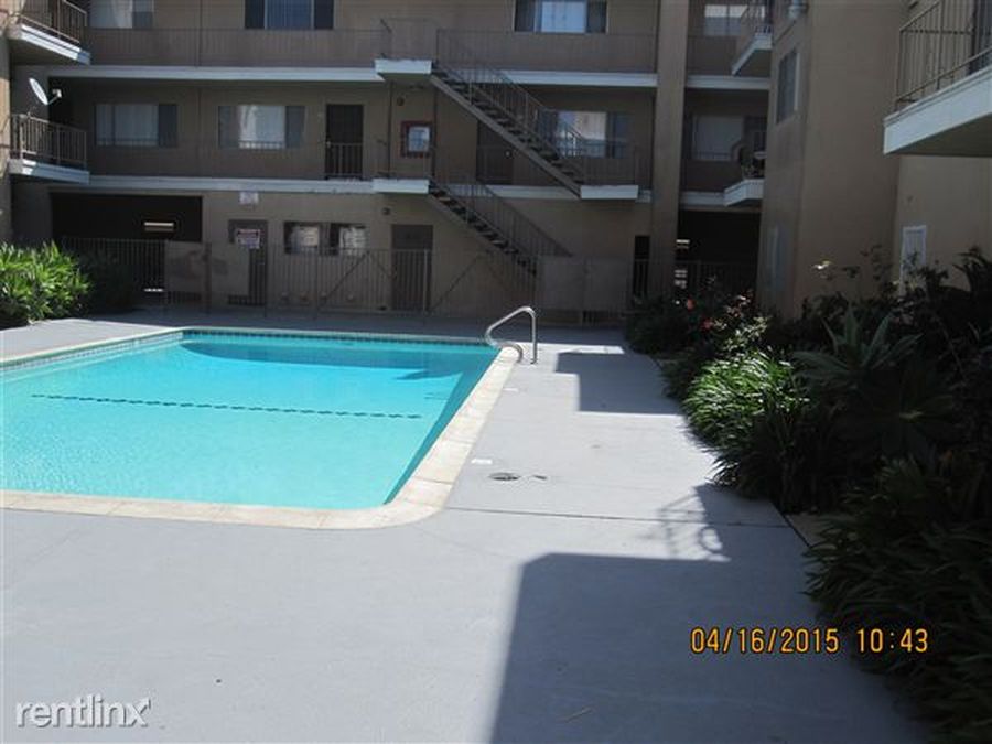 Village Pointe Apartments Hawthorne Ca Zillow