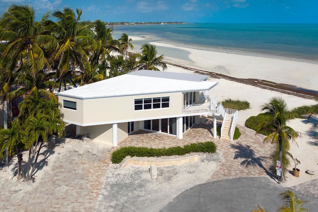 257 Sunset Dr
