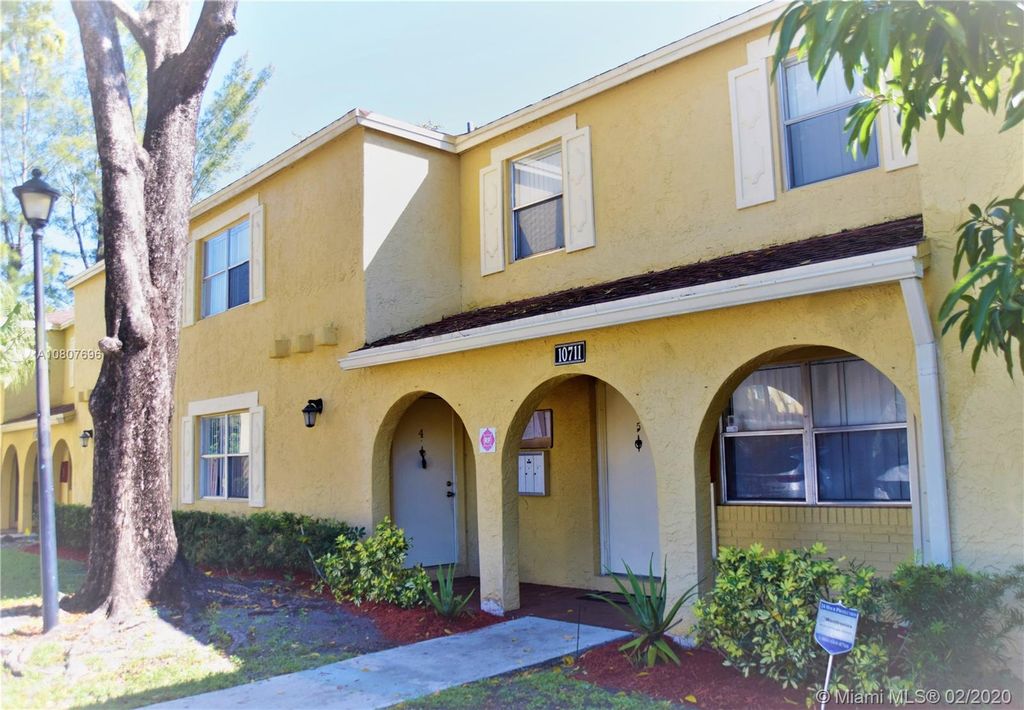 10711 La Placida Dr # 1-4
