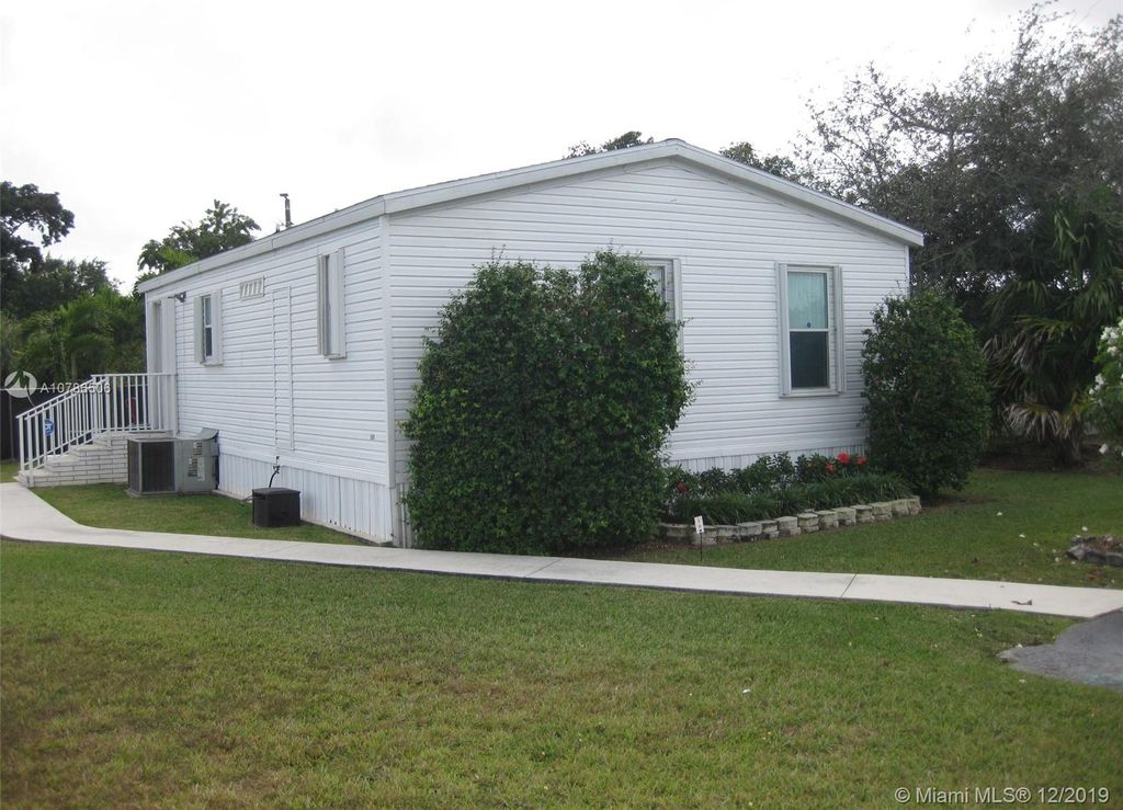 35303 SW 180th Ave LOT 327