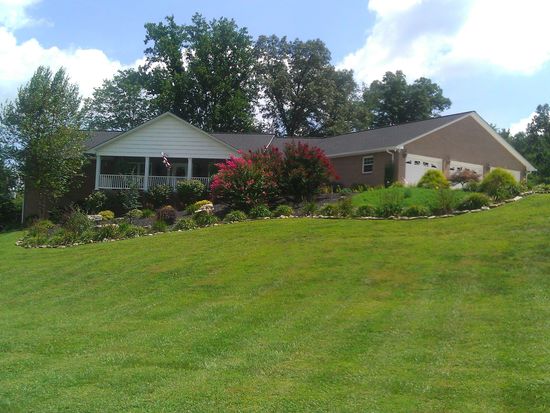283 Rolling Hills Ln, Jacksboro, TN 37757