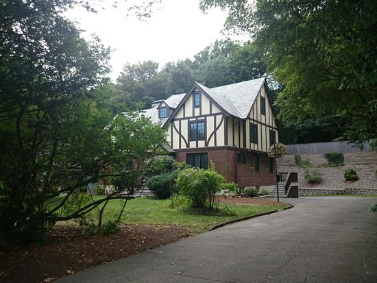 528 Newton St Chestnut Hill Ma 02467 Zillow