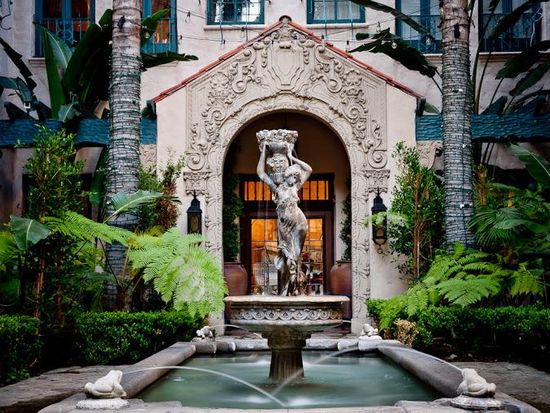 The Historic Los Altos Apartment Rentals Angeles Ca Zillow Historic Los Altos Apartments Courtyard Fountain