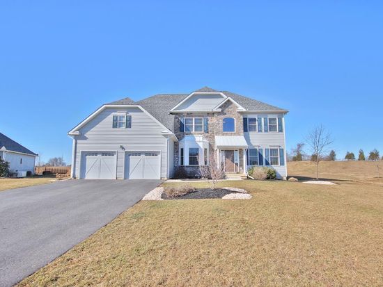 3935 White Barn Ln Easton Pa 18045 Zillow