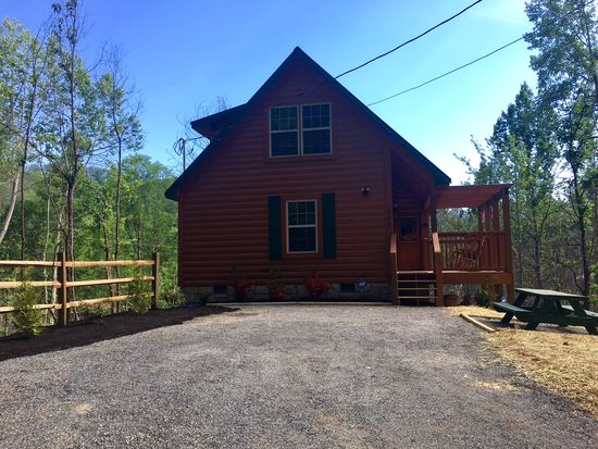 306 N Circle Dr Gatlinburg Tn 37738 Zillow