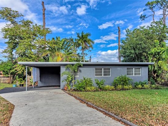 2928 Hawthorne Ct Naples Fl 34104 Zillow