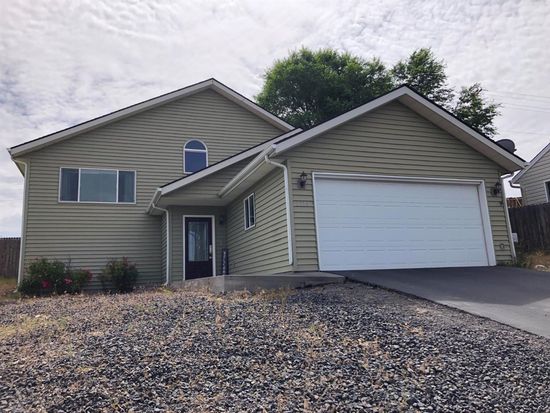 2330 James Martin Ct Klamath Falls Or 97601 Zillow