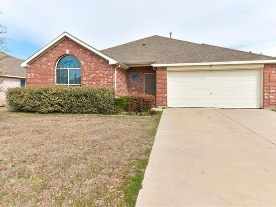 948 Virginia Ln Saginaw Tx 76179 Zillow