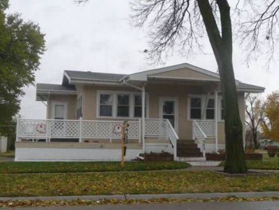 303 E 15th St, Kearney, NE 68847 | Zillow