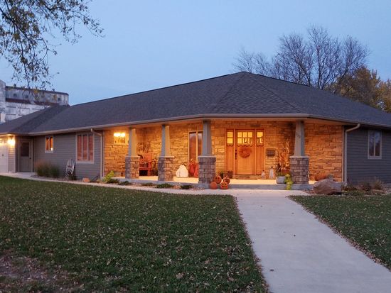Singles in seneca kansas