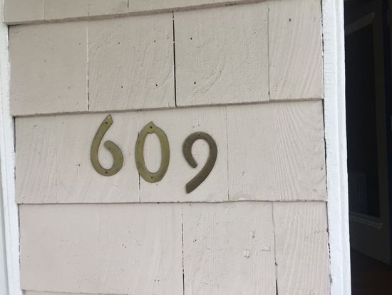 609e