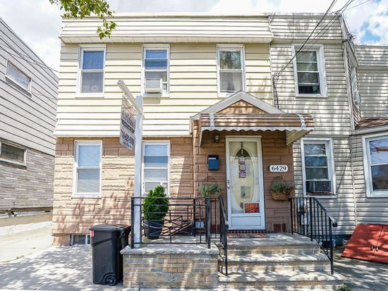 6429 Admiral Ave Middle Village Ny 11379 Zillow