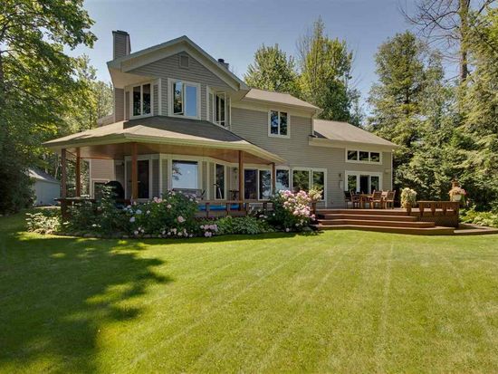 5445 E Mary Jane Ln, Lake Leelanau, MI 49653
