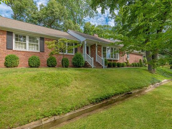 32 Hillside Ter Summit Nj 07901 Zillow