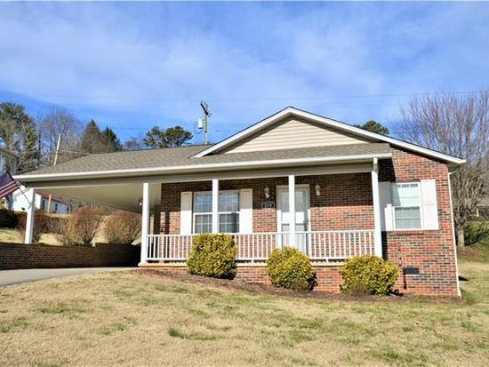 215 Summerfield Ct Ne Lenoir Nc 28645 Zillow