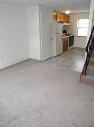 72 Gough Ave Apt 2 West Warwick Ri 02893 Zillow