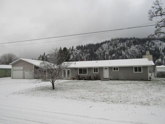210 W 6th Ave Kettle Falls Wa 99141 Zillow