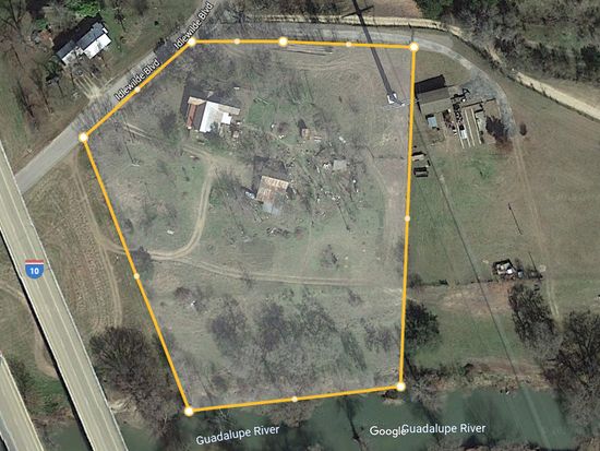 323 Idlewilde Blvd Comfort Tx 78013 Zillow