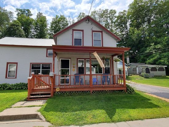 27 Hamilton Ave Corinth Ny 12822 Zillow