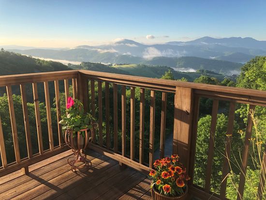 863 White Tail Trl Banner Elk Nc 28604 Zillow