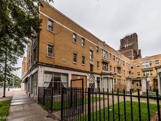 5957 W Madison St Two Bedroom Apartment Chicago Il 60644 Zillow