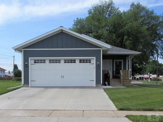 816 B Ave W Oskaloosa Ia 52577 Zillow