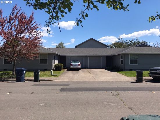 165 S 47th St Springfield Or 97478 Zillow