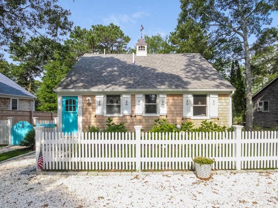 67 Shorewood Dr East Falmouth Ma 02536 Zillow