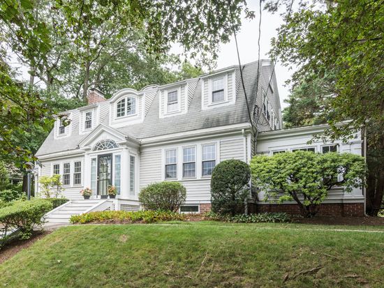 592 Chestnut St Waban Ma 02468 Zillow