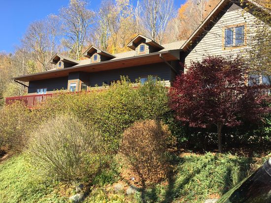 812 Highland Dr Banner Elk Nc 28604 Zillow