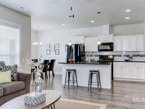 950 S Banner St Nampa Id 83686 Zillow