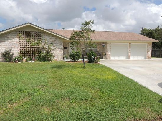 406 Glenbrook Ln Port Lavaca Tx 77979 Zillow