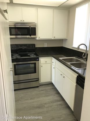 Surf Terrace Apartments Long Beach Ca Zillow